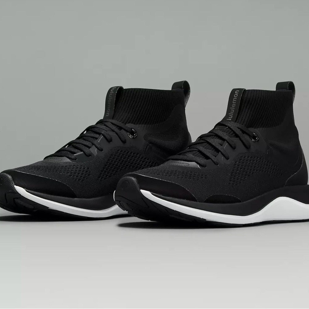 Lululemon Black High-Top Sneakers CHARGE FEEL WORKOUT MID SIZE 9.5 WOMEN